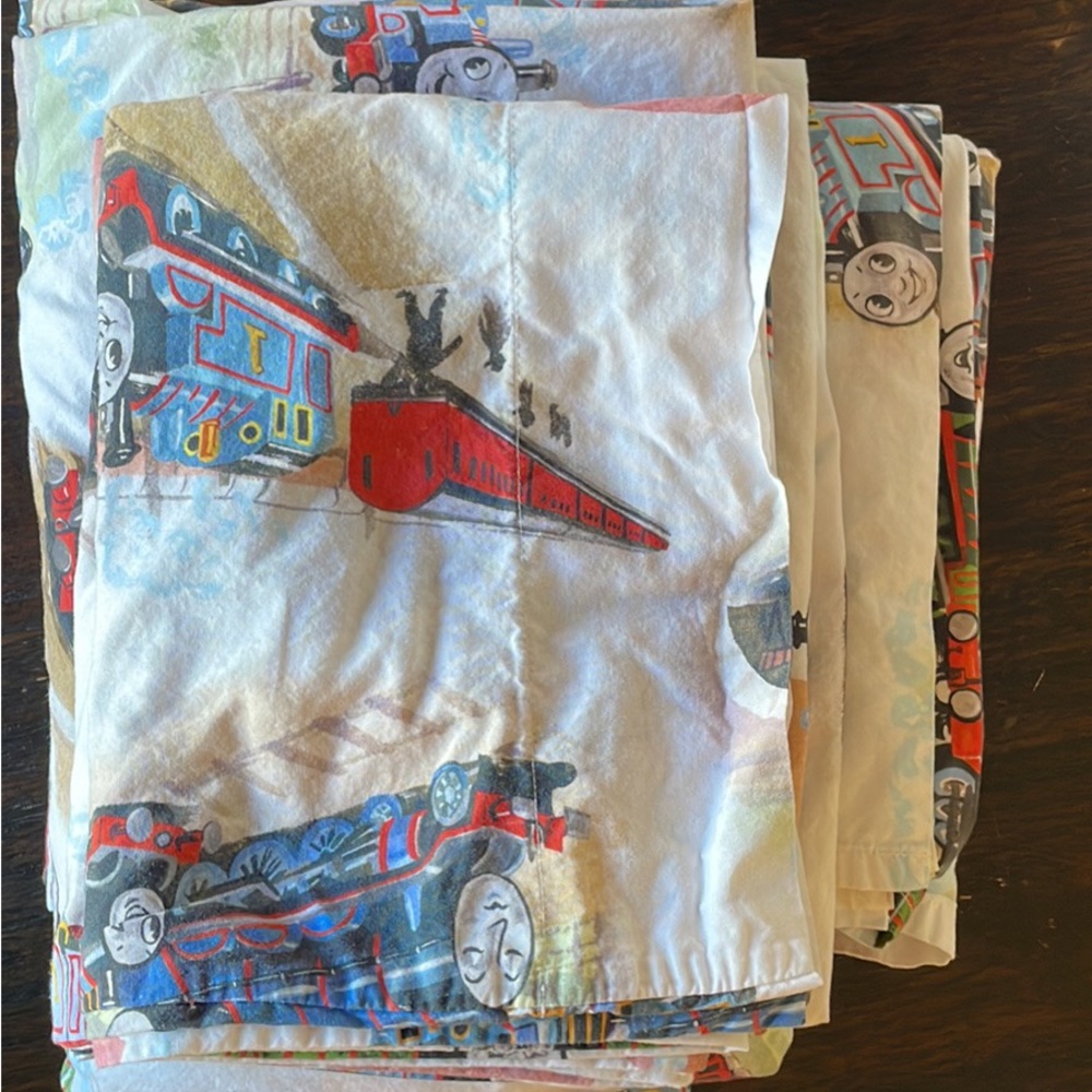 Pottery Barn Kids Thomas the Train Sheet Set